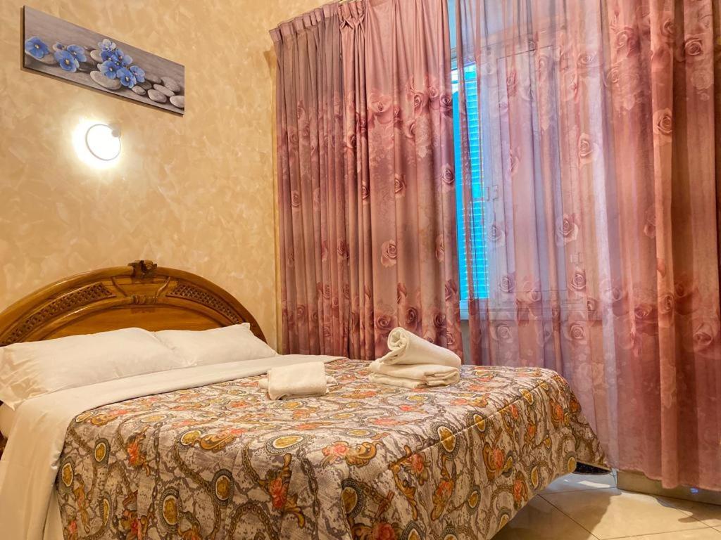 Botel Inn Rome Extérieur photo