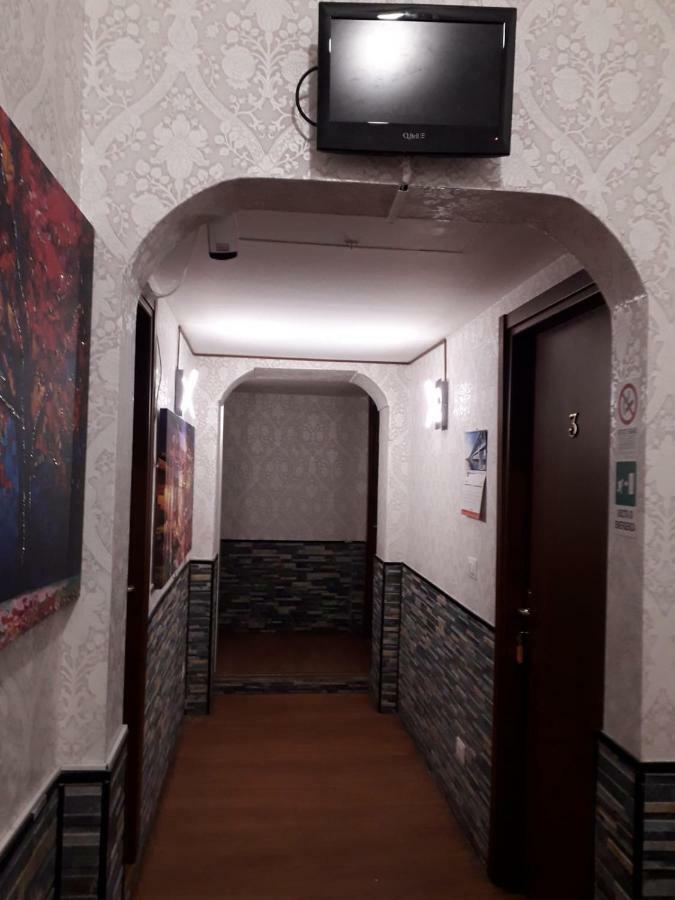 Botel Inn Rome Extérieur photo