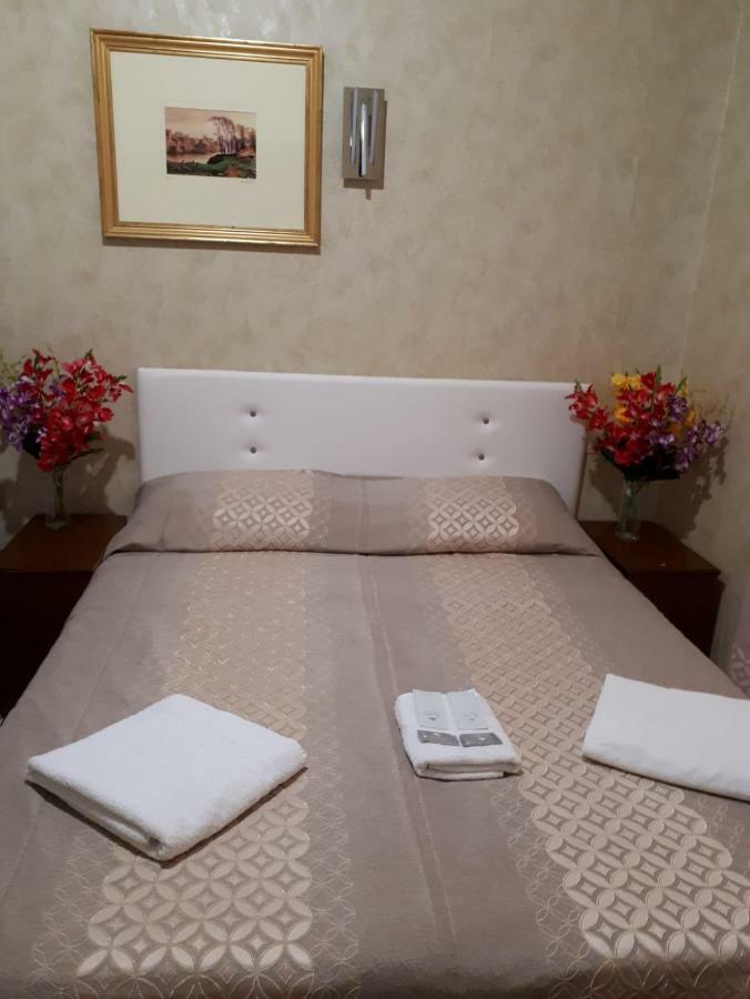 Botel Inn Rome Extérieur photo